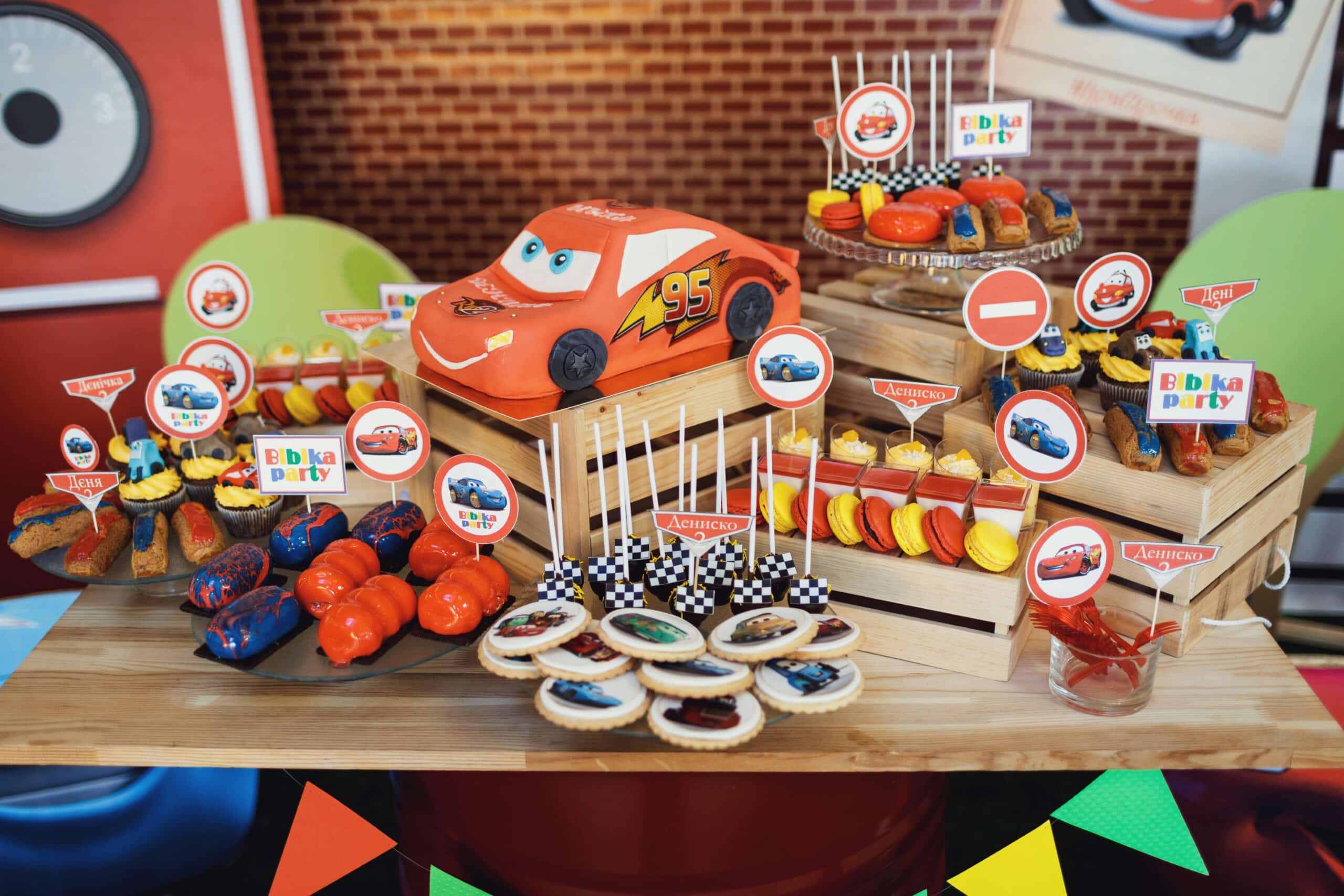 Souvenir Karet Premium untuk Gift Set Perusahaan