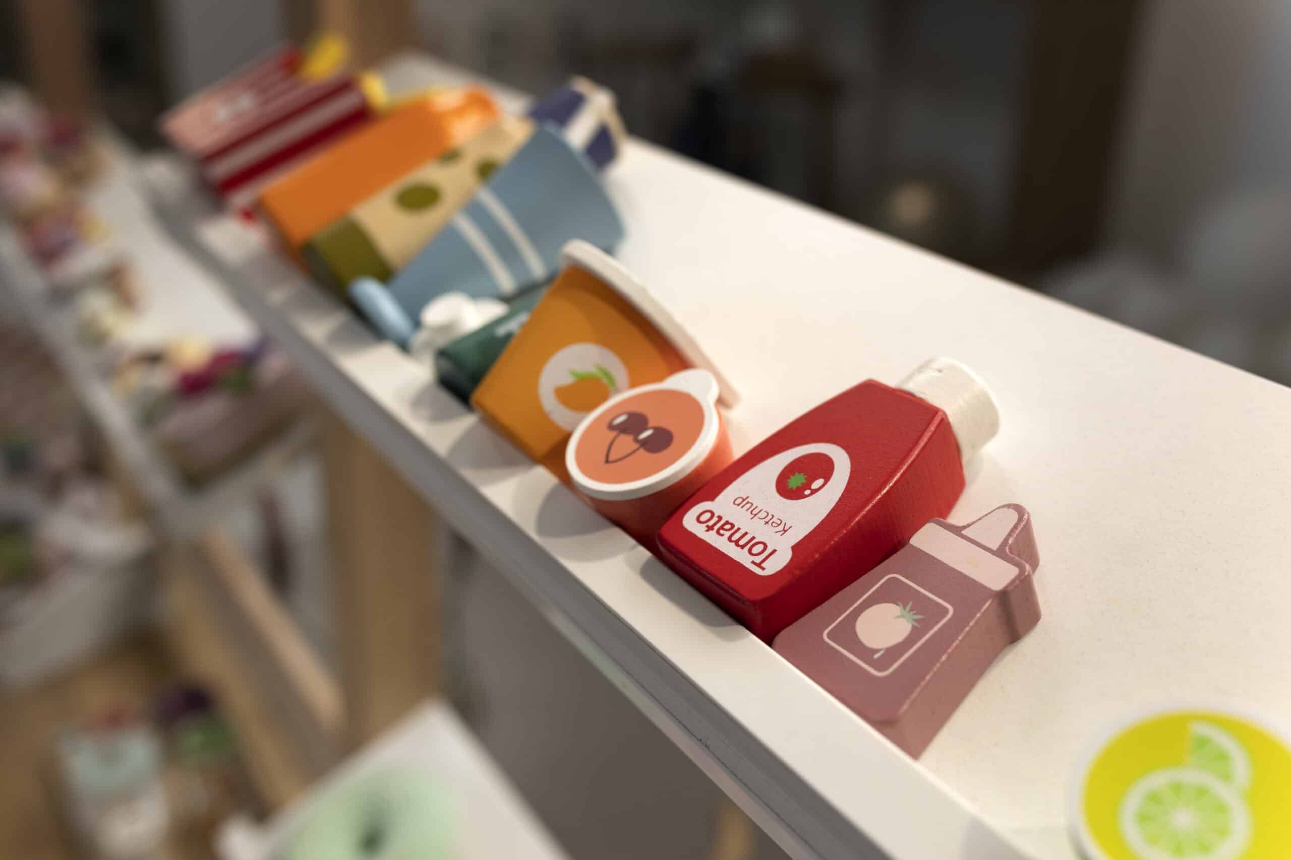 Mengenal souvenir karet penting sebelum memilihnya sebagai media promosi. Pelajari karakteristik bahan, keunggulan, dan alasan karet banyak digunakan.